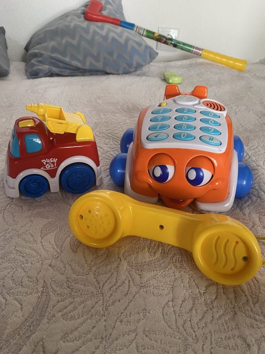 Lote brinquedos Chicco Telefone Carro Bombeiros
