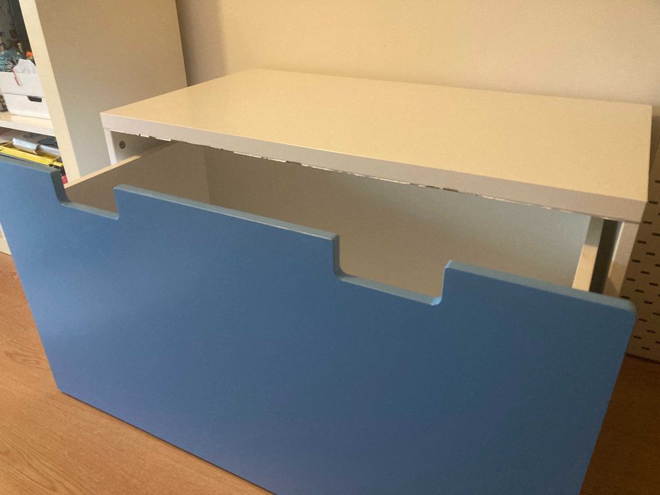 Banco com Caixa de Arrumação IKEA Stuva (Azul e Branco)