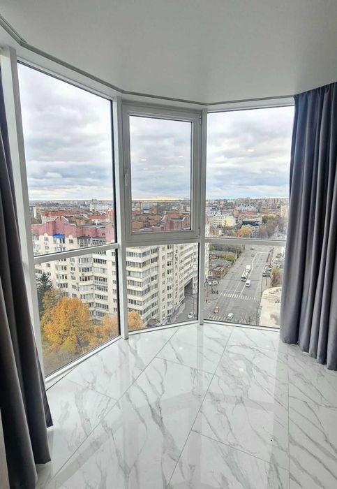 Продам за вигідною ціною 2к в центрі міста! ЖК Гранд Палац