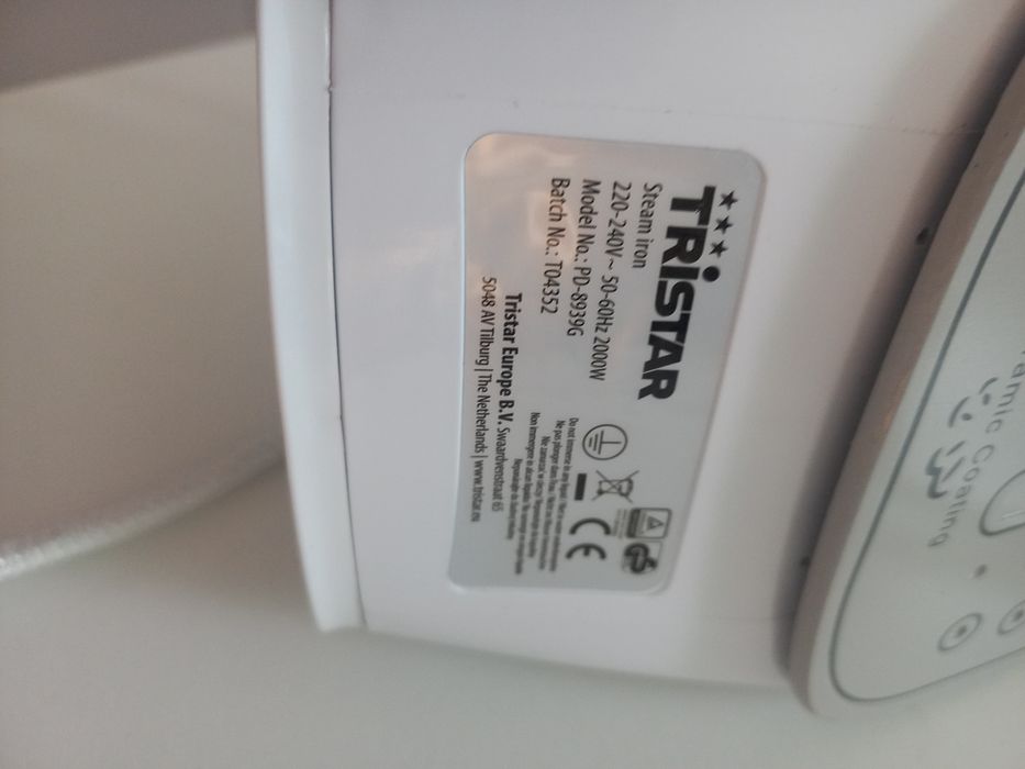 Vendo ferro de engomar a vapor