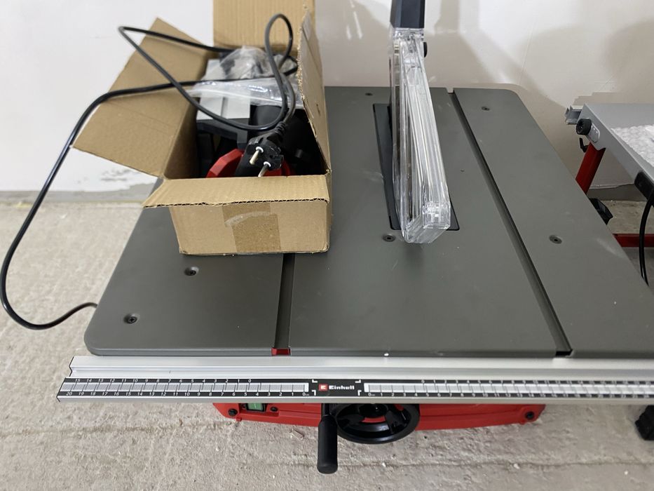Przecinarka do drewna einhell  TC-TS 2025/2 U