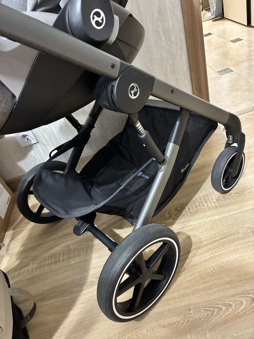 Продаю коляску Cybex Balios S Lux 2 в 1