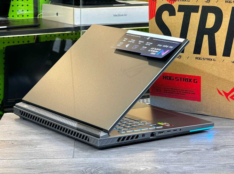 Повністю НОВИЙ / Asus Rog Strix G18 G814F / RTX 5070 / AMD Ryzen 9 9955Hx