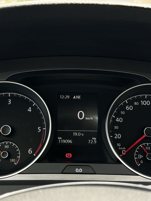 Volkswagen Golf 1.6 TDI Bluemotion