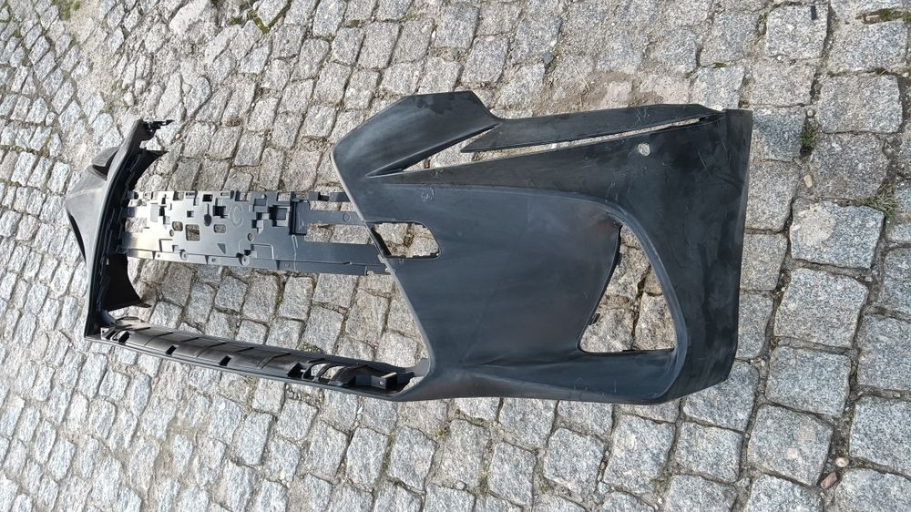 Parachoques Lexus is para choques 2018