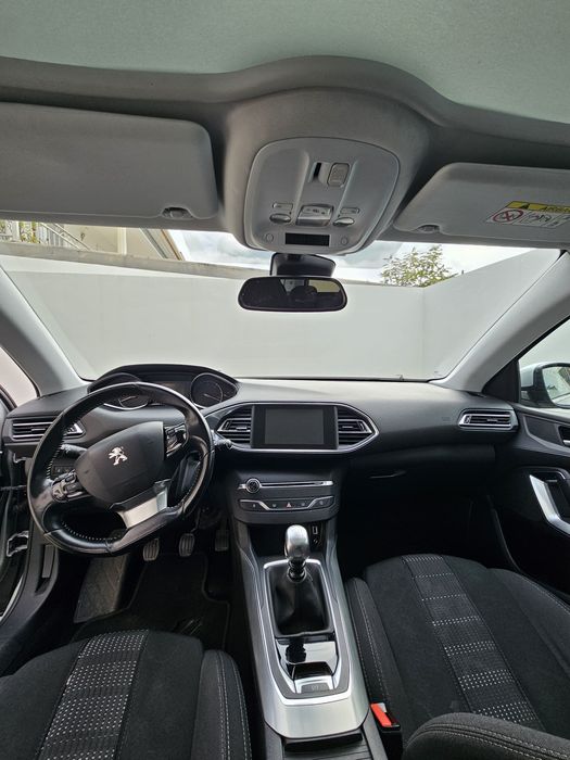 Peugeot 308 SW - 2015