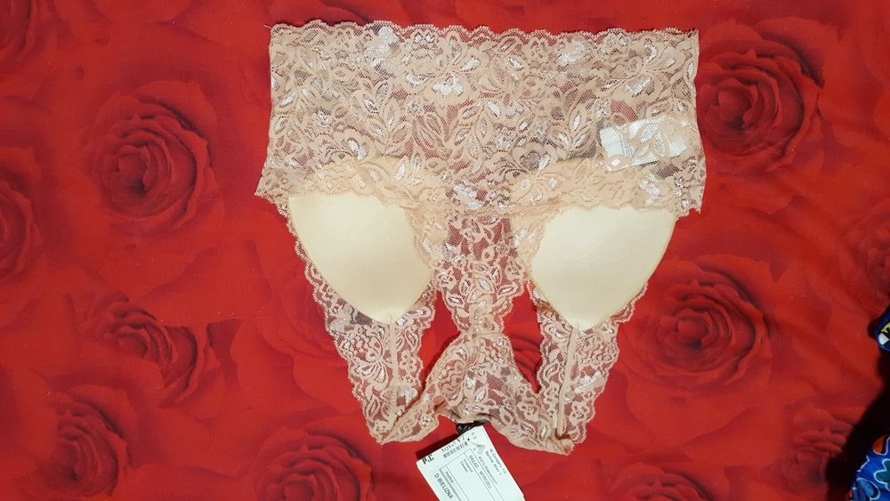 Cropp-top Koronkowy biustonosz