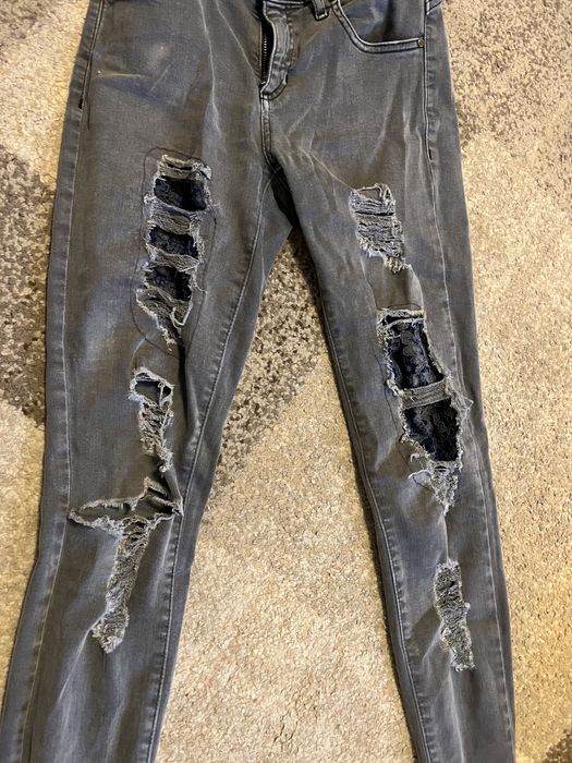 Jeansy Guess 25 szare z przedarciami damskie