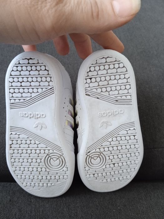 Кросівки Adidas 22 розмір