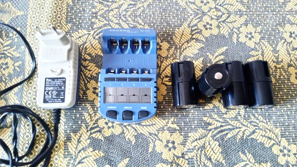 Зарядное устройство TECHNOLINE BC 900