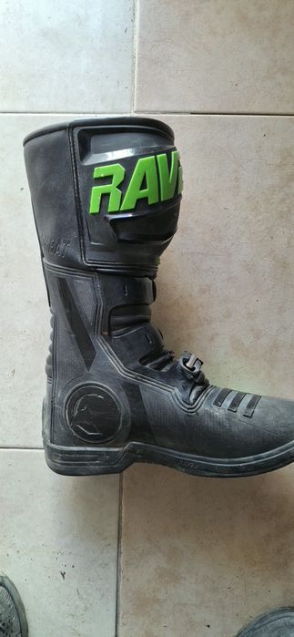 Botas de moto cross e cervical