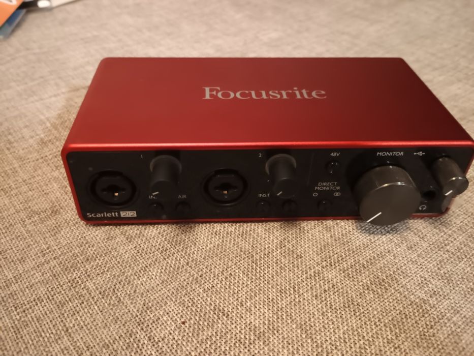 Focusrite Scarlett 2i2