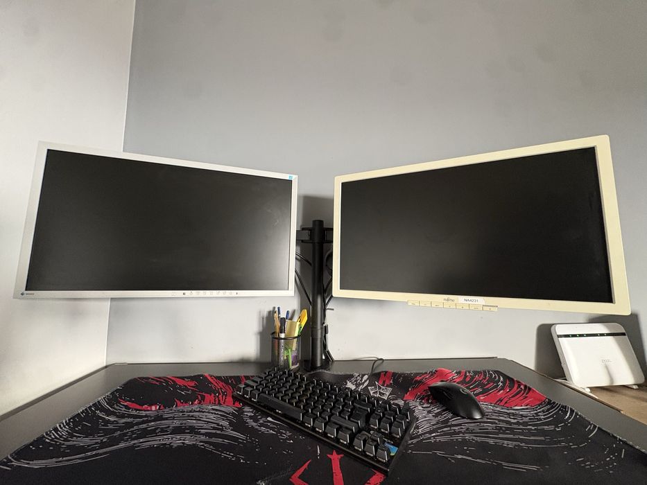 Uchwyt podwójny do monitorów