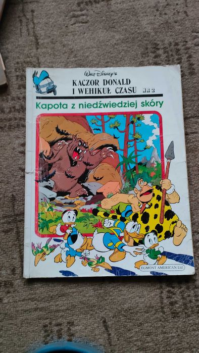 Kapota z niedźwiedziej skóry. Kaczor donald