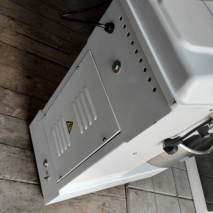 Тестомес, тістоміс  GoodFood SM20T2V380 на 2 скорости