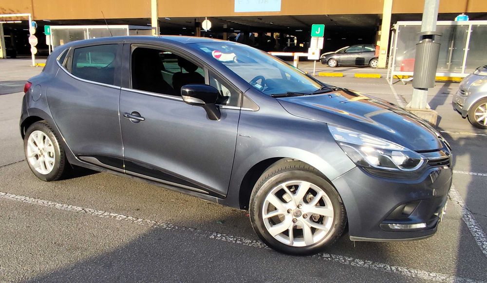 Renault Clio IV Limited TCe 90 • 44.000 km • Como novo