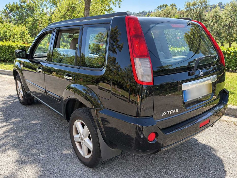 Nissan X-Trail 2.2 dCi 136cv Columbia 4x4 - Nacional 2006 — photo 3