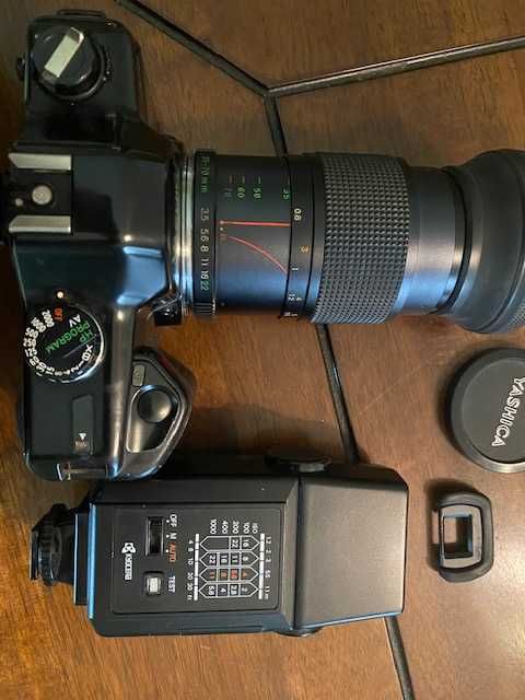 Yashica 108 Multiprogram+dedykowana lampa błysk+futerał Yashica+gratis