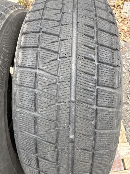 Продам 2шт шини 205/60/16 92S Brisgestone blizzak revo gz