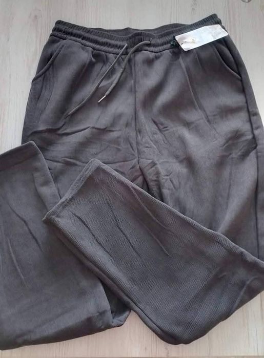 Штани та лосіни 50-52