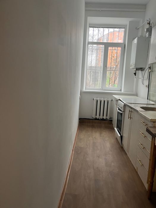 Оренда однокімнатної квартири на  Павла Тичини