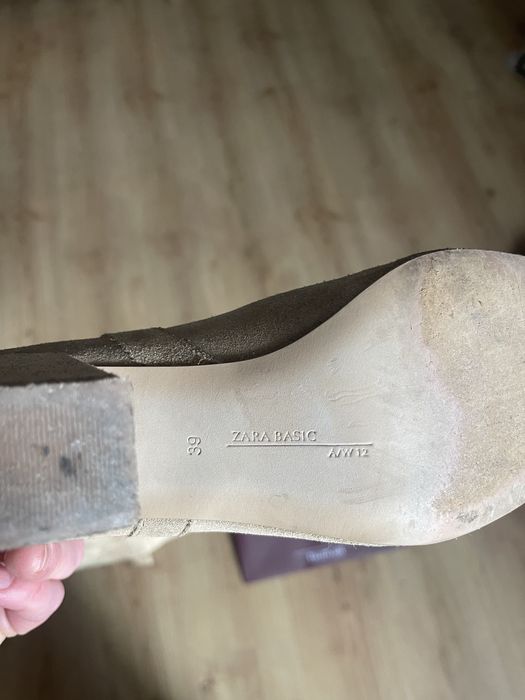 Продам очень сапоги Zara