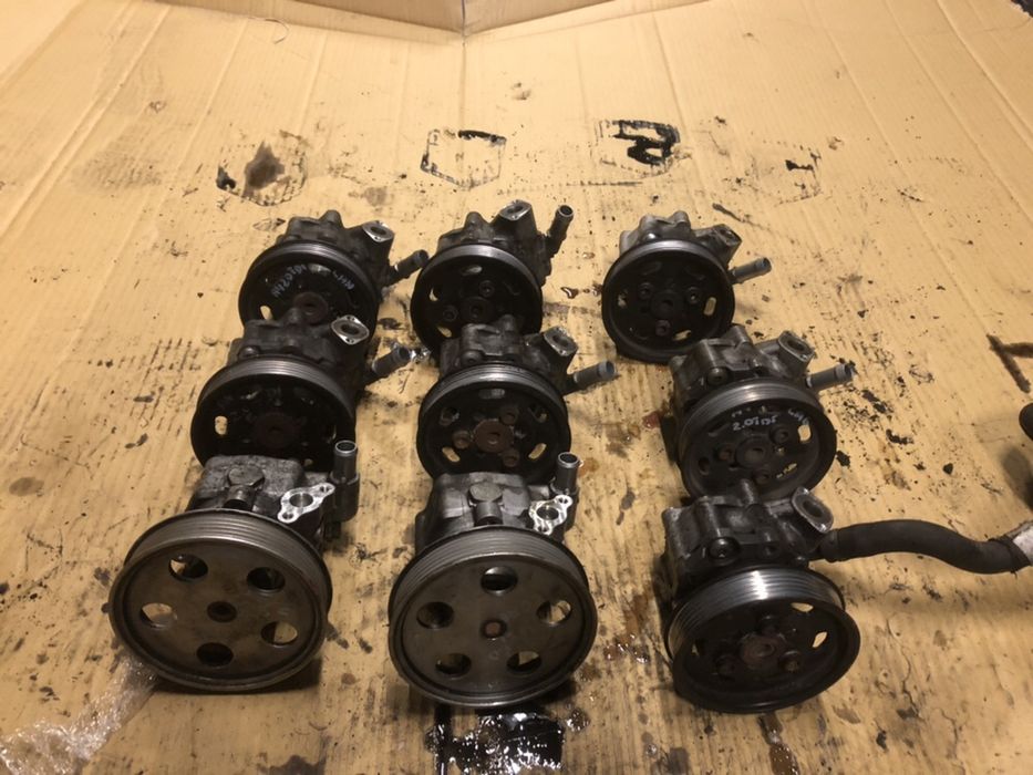 Насос гидроусилителя руля Audi A4 B8 Audi A5 2.0 tdi  гідрпідсилювач