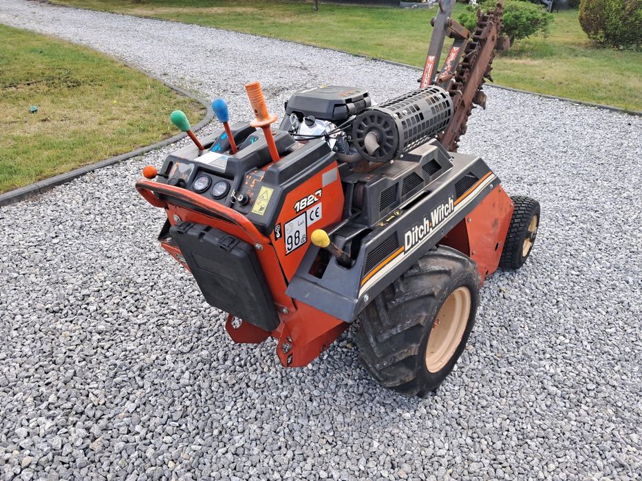 DITCH WITCH 1820 koparka łancuchowa glebokosc kopania 90cm
