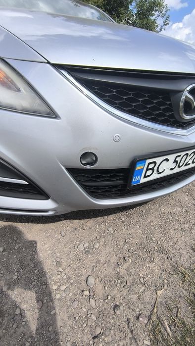 Мазда 6 2010 року