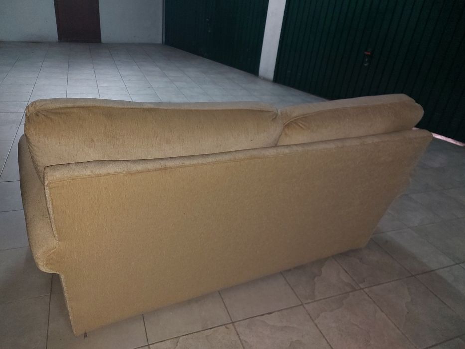 Sofá de 2 lugares