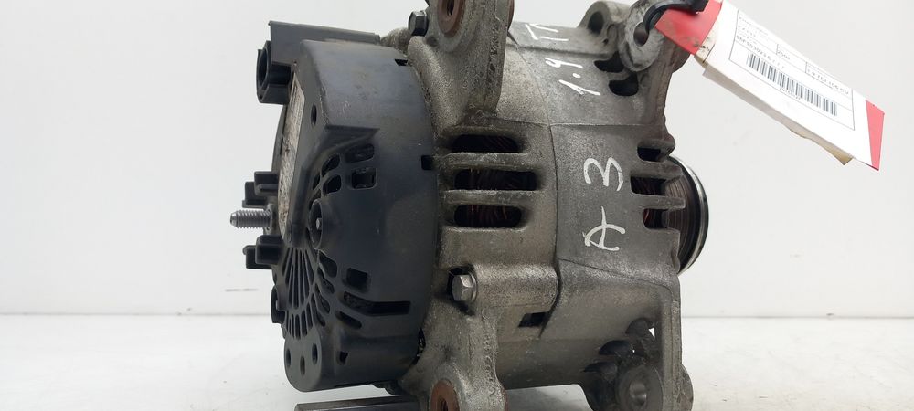 Alternador AUDI A3 (8P1)