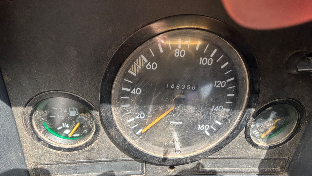 Mercedes Benz MB 100 de 1994 (teto elevado)