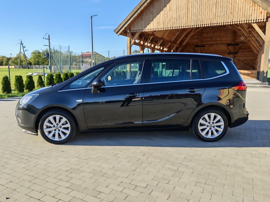 Opel Zafira 2.0_navi_led_xenon_alu_7 os. _kamera_z Niemiec