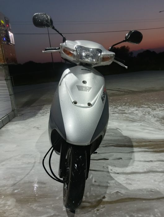 Продаю Suzuki lets 2