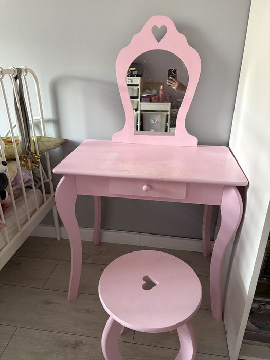 Toaletka dla dziewczynki