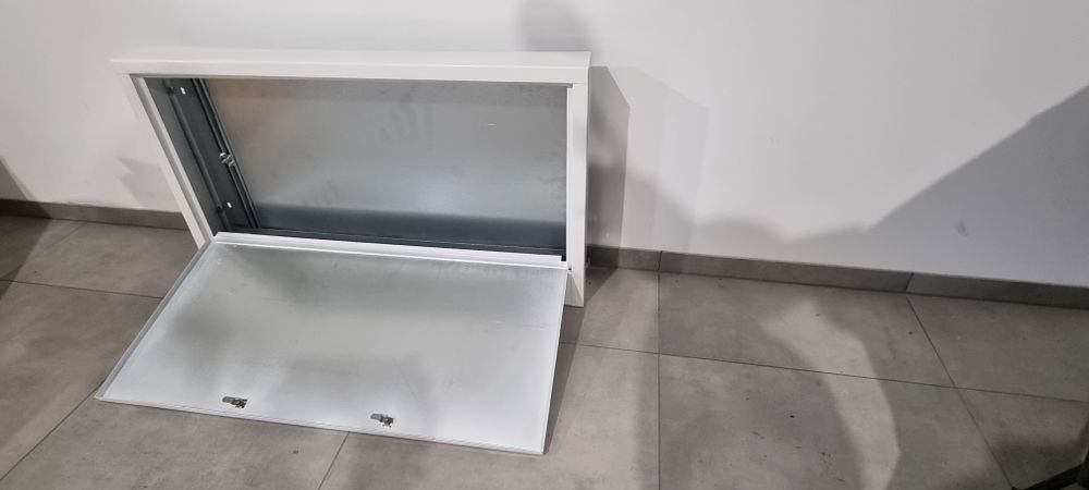 Szafka rozdzielaczy Nadtynkowa i Podtynkowa