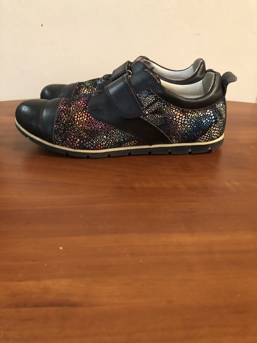 Туфли для девочки 35 р