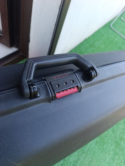Walizka podróżna Samsonite ,, pancerna "