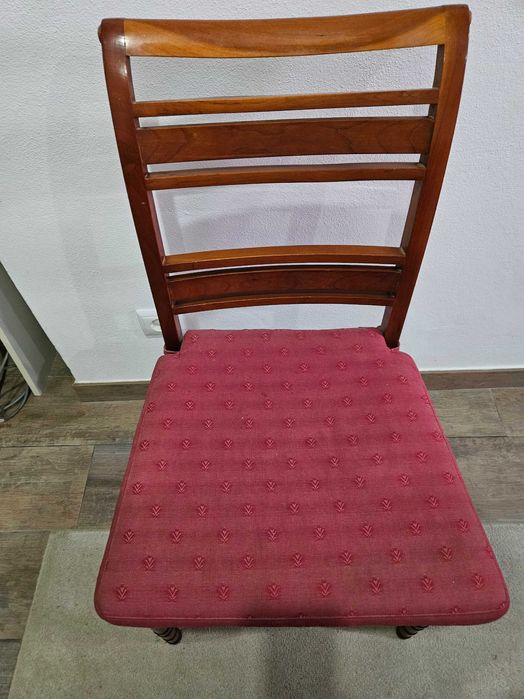 4 Cadeiras com almofadas64343235606787121