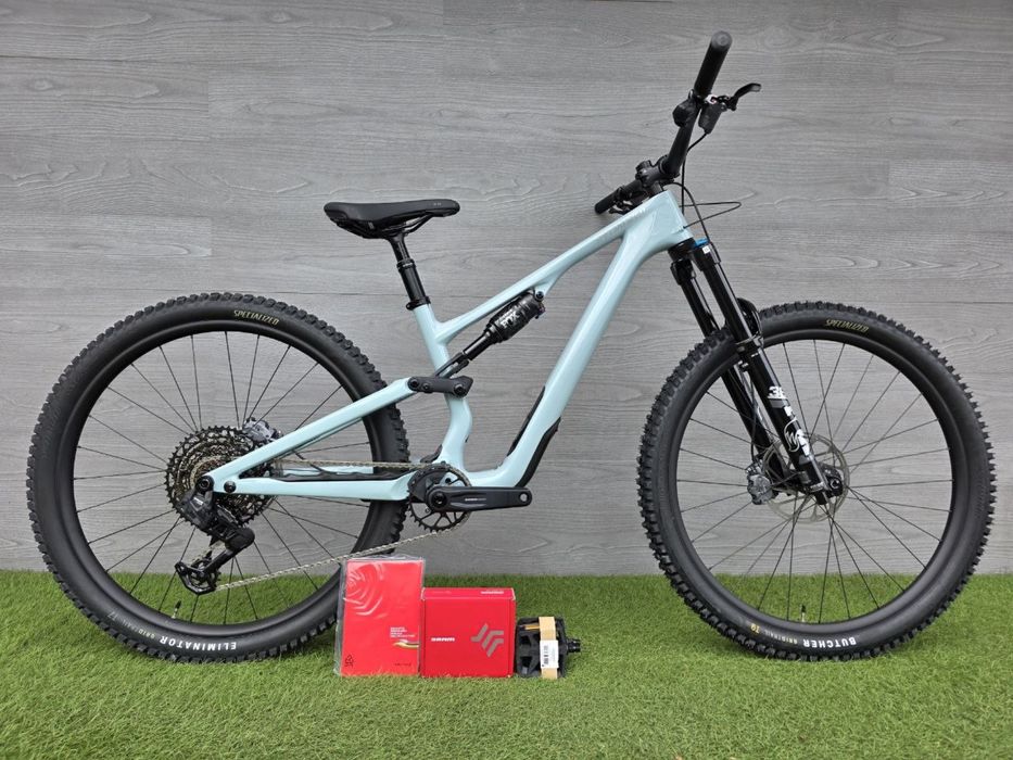 Новий Specialized Stumpjumper 15 Comp Carbon (2025)