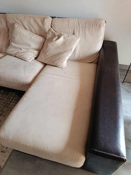 Sofá com chaiselongue