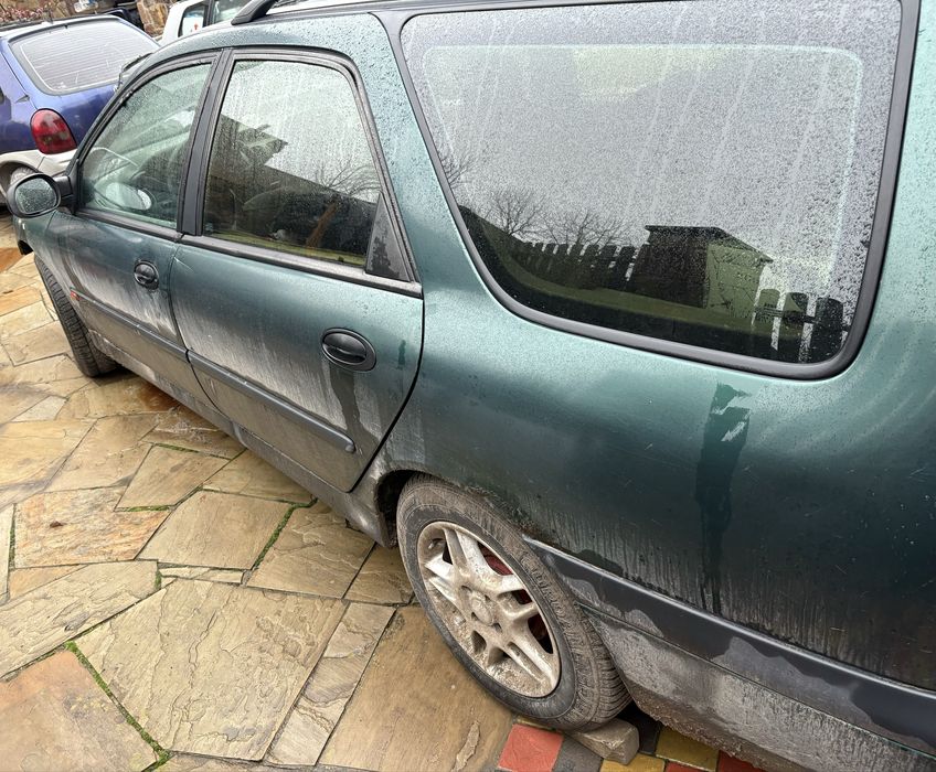 Renault laguna 1.9 DTI 1994-2000 є все