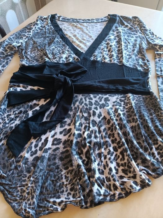 Lote de roupa  de senhora