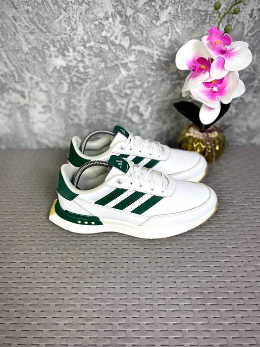 Adidas Spikeless Leather кроссовки 41 размер спортивные кожаные