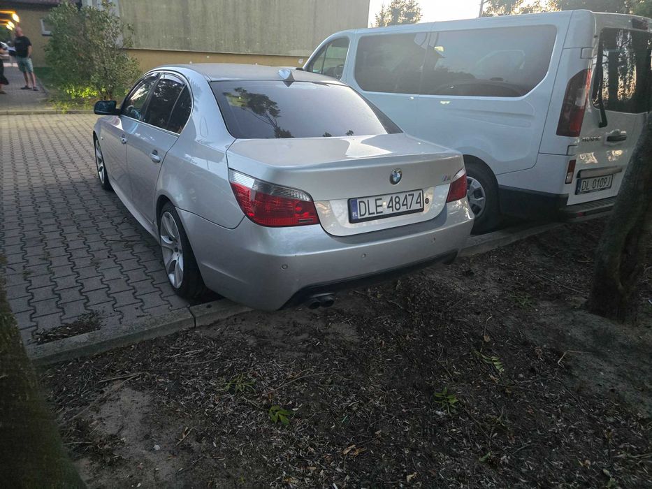 BMW E60 2005 2171 cm3 Benzyna