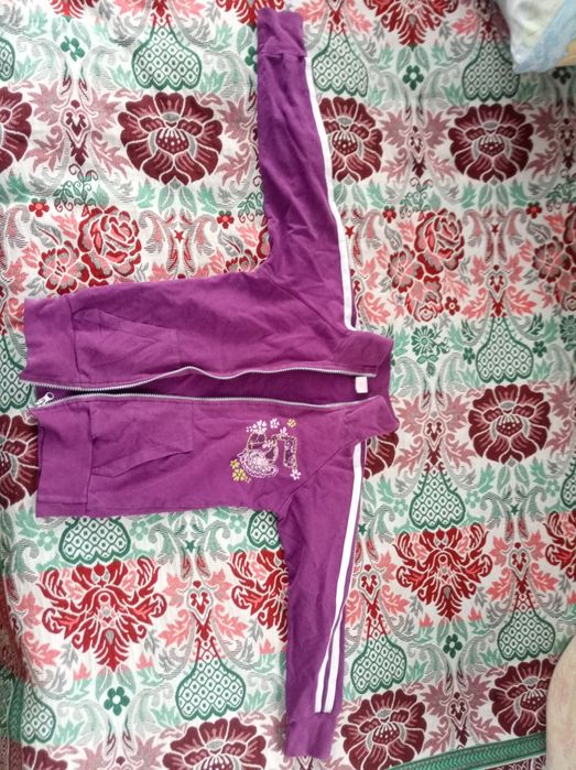 Спортивний джемпер