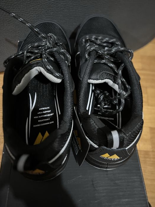 Sapatos protecao Novos n 40