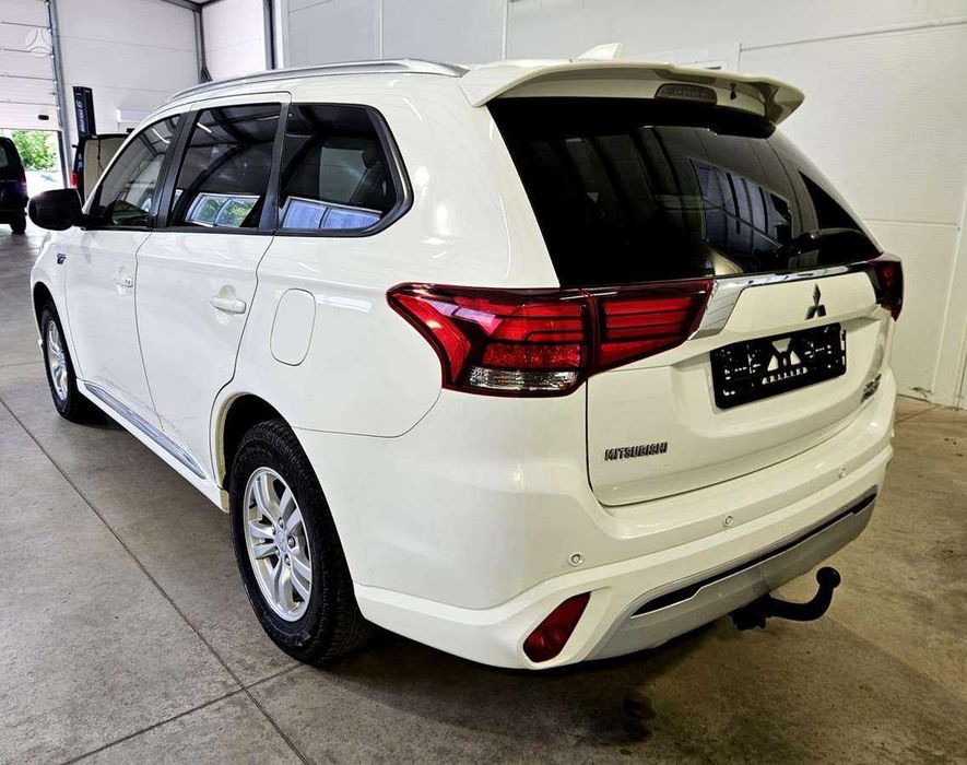 Mitsubishi Outlander 2018