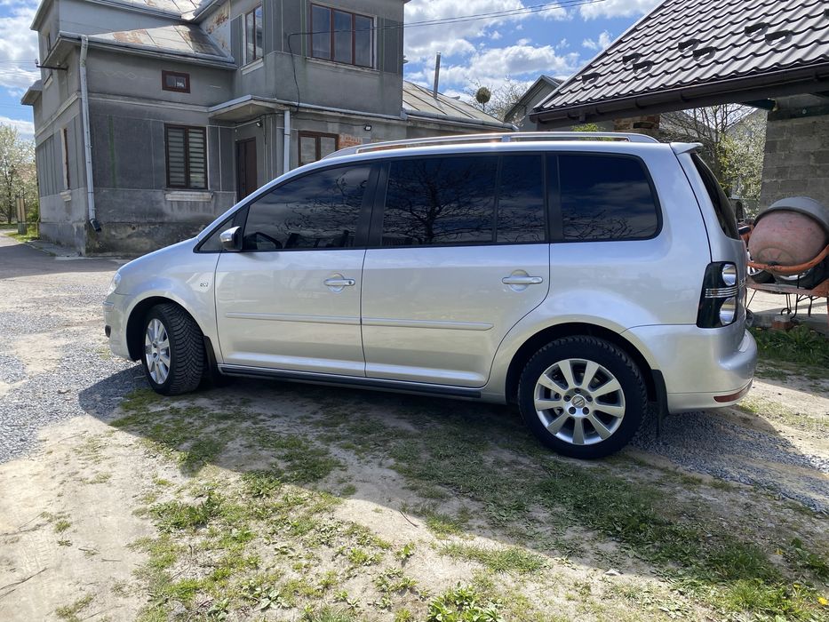 Продам VW Touran 2009р. R-line.