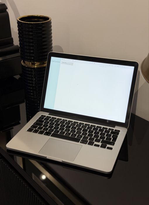 MacBook Pro 13 8/512GB Silver, bateria 93%, gratisy, wysyłka!